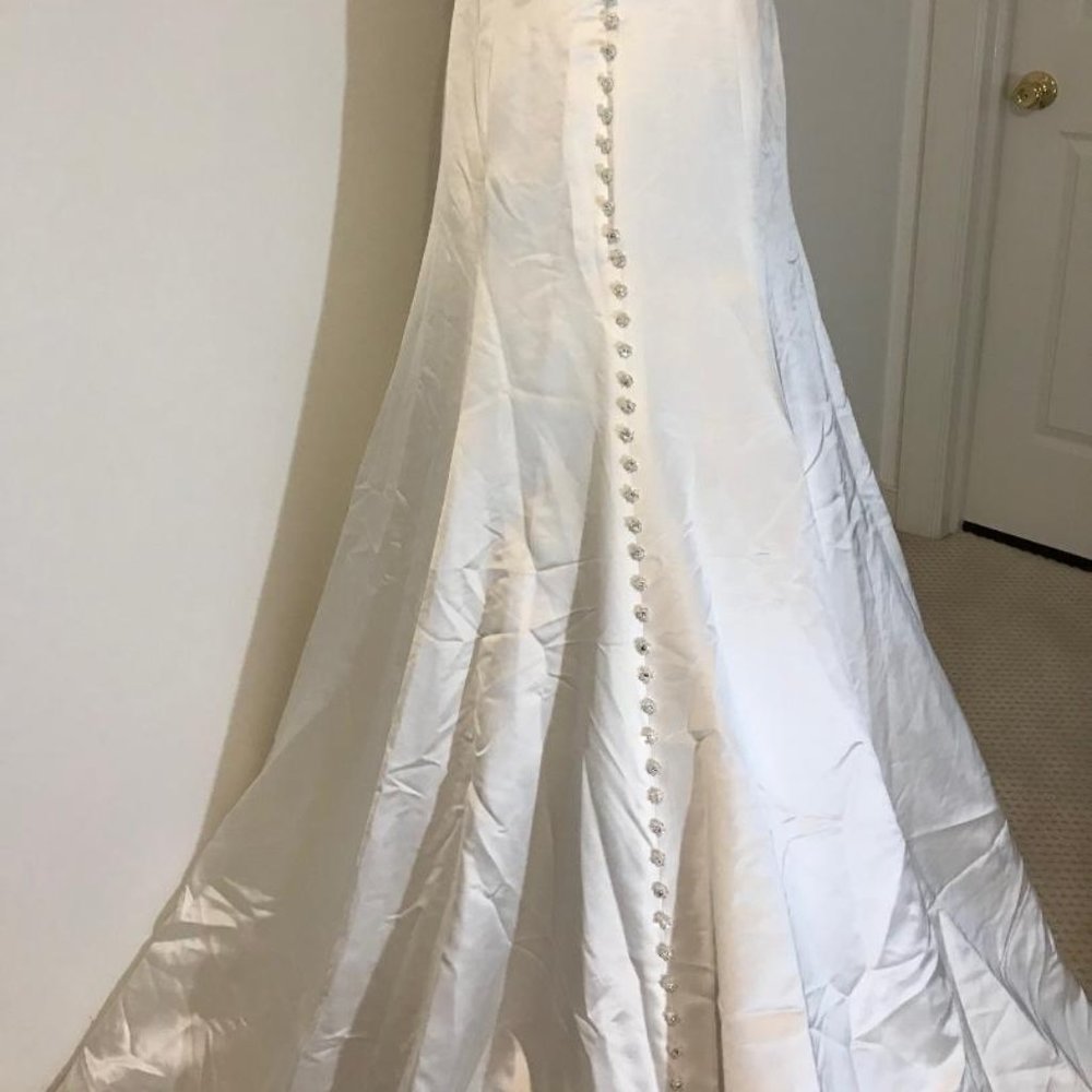 BRIDAL - Picture 3 of 6